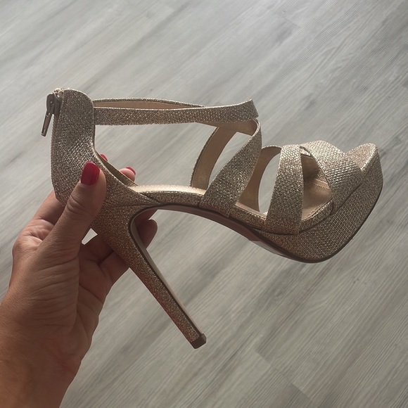 Dream Pairs heels gold sparkly 7 - Picture 5 of 7